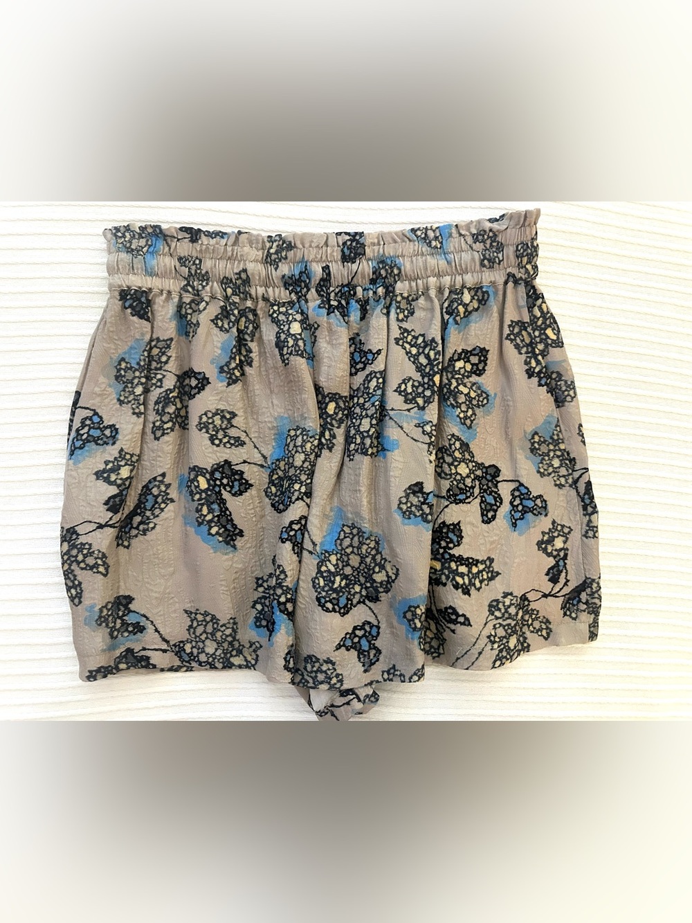 IRO Taupe Floral Drawstring Silk Shorts with Blue & Black Print - Picture 6 of 10